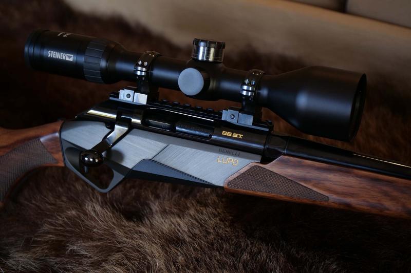 Новое поступление от итальянского бренда BENELLI.